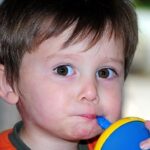أسباب الجفاف عند الأطفال وعلامات الخطر