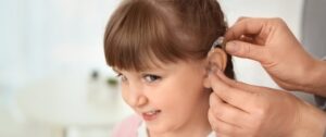 كيف تعرف أن طفلك الصغير مصاب بفقدان السمع ؟