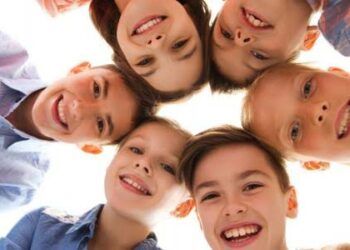 البلوغ المتأخر عند الأولاد والبنات