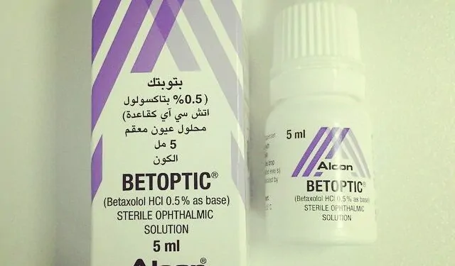 سعر وفوائد قطرة بيتوبتيك Betoptic والأعراض والبديل