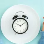 أضرار الصيام المتقطع.. 6 آثار جانبية لا يمكنك تجاهلها