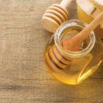 كيفية تحضير ماسك العسل للوجه في المنزل